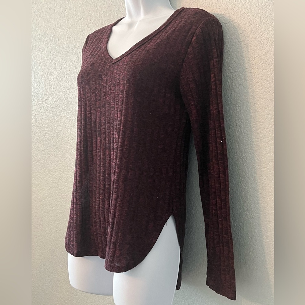 3/$20 Rue21 Ribbed Sheer Tunic - Picture 8 of 9